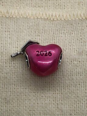 ✨🔥Pandora Graduation 2026 Pink Heart Charm